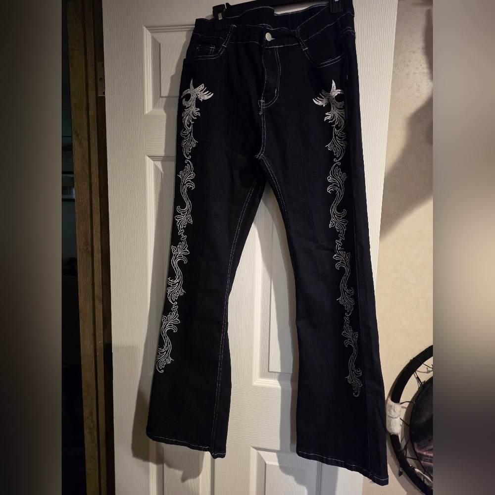 Embroidered Dark Blue Women Jeans